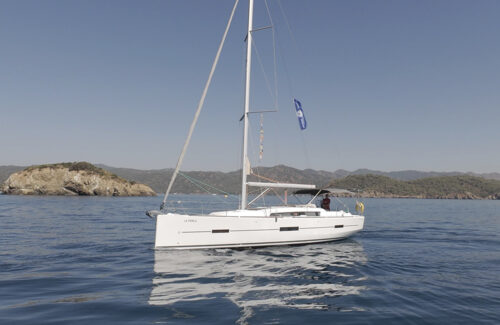 Yacht Image 1