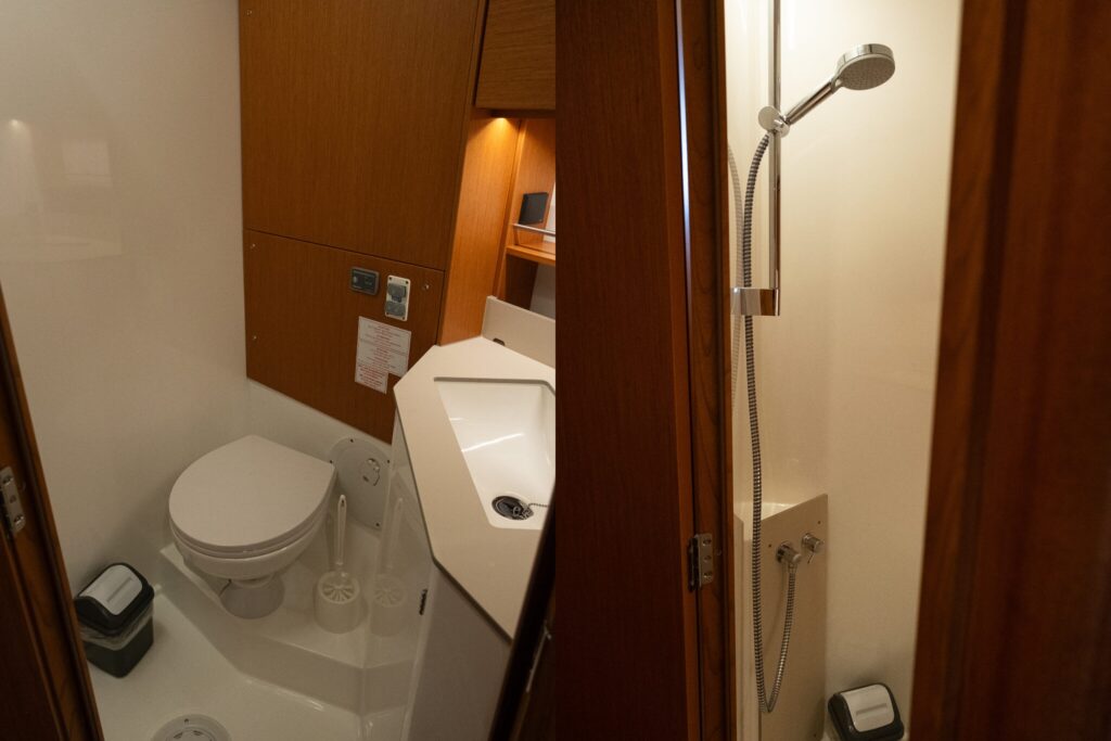 Yacht Image 24