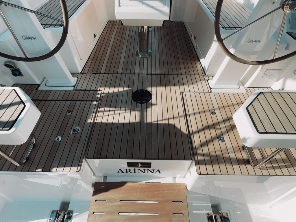 Yacht Image 6