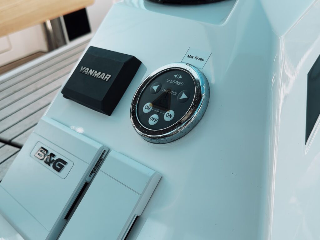 Yacht Image 8