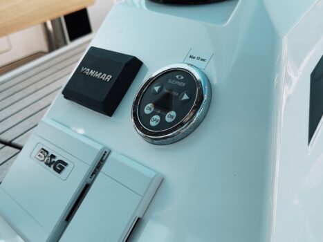 Yacht Image 8