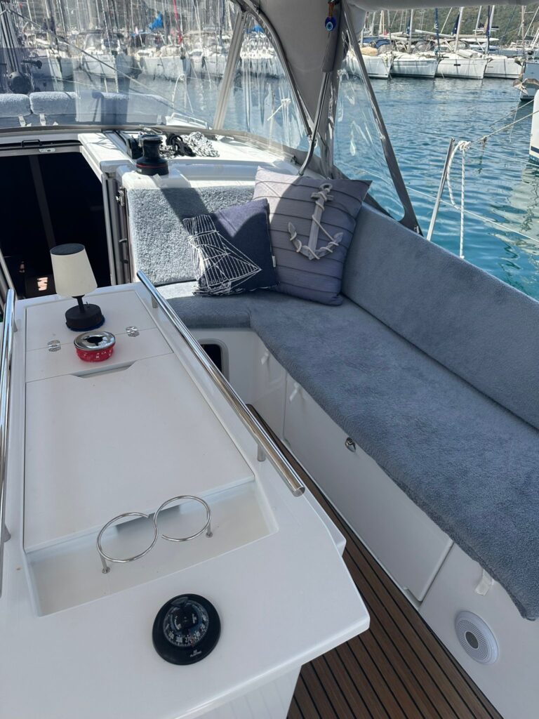 Yacht Image 5