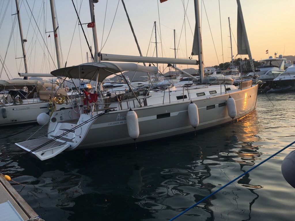 Yacht Image 1