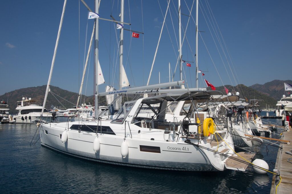Yacht Image 1