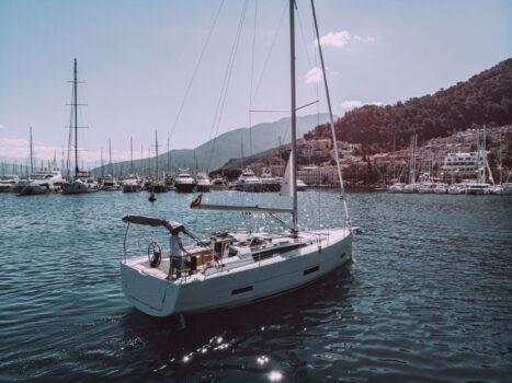 Yacht Image 10