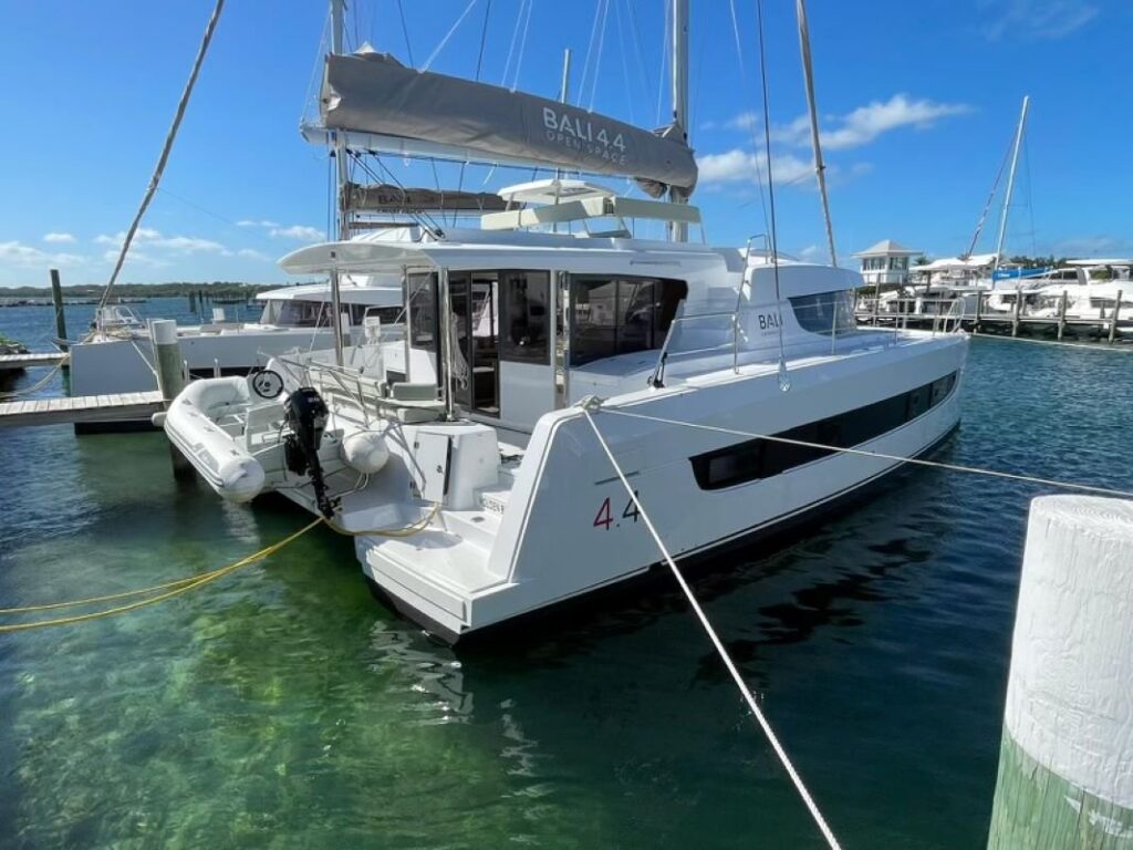 Yacht Image 4