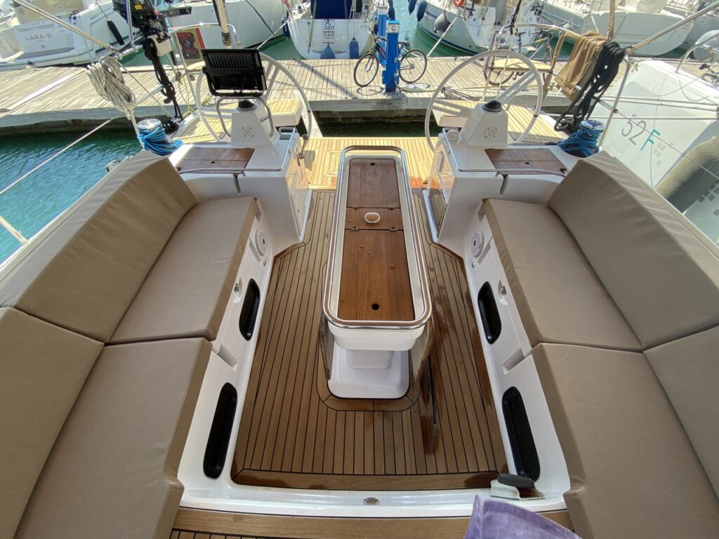 Yacht Image 5