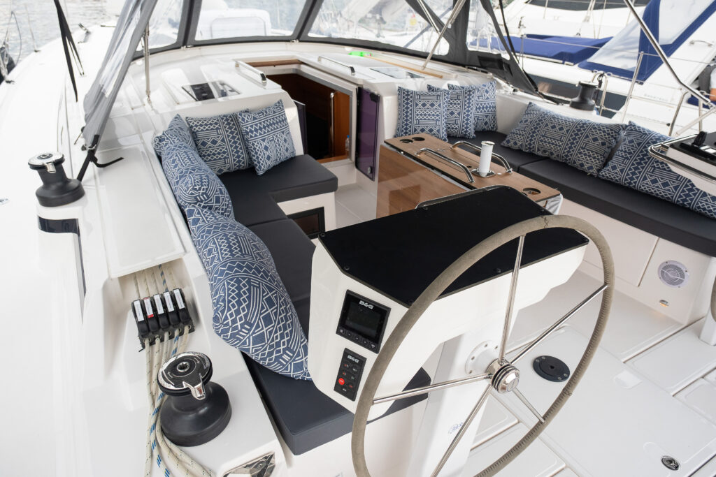 Yacht Image 5