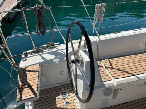 Yacht Image 6
