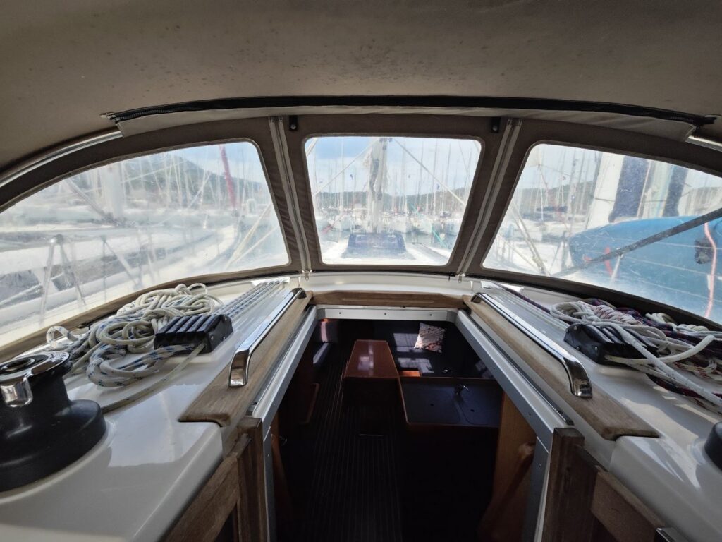 Yacht Image 6