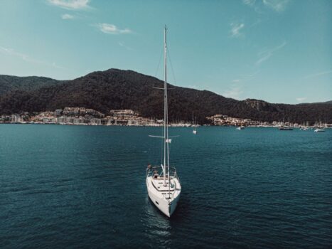 Yacht Image 9