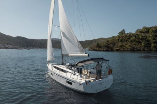 Yacht Image 9