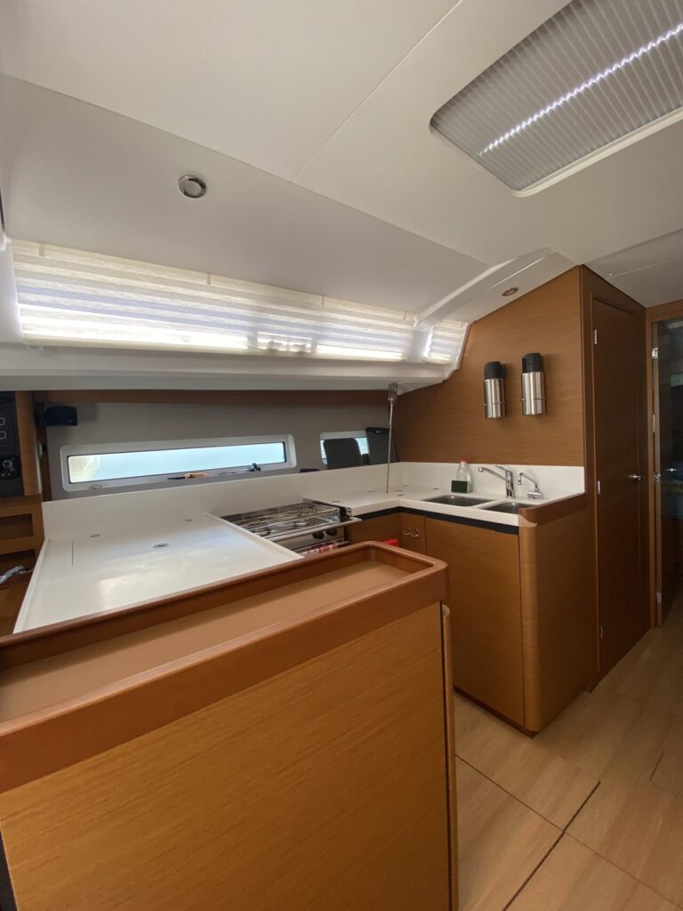 Yacht Image 5