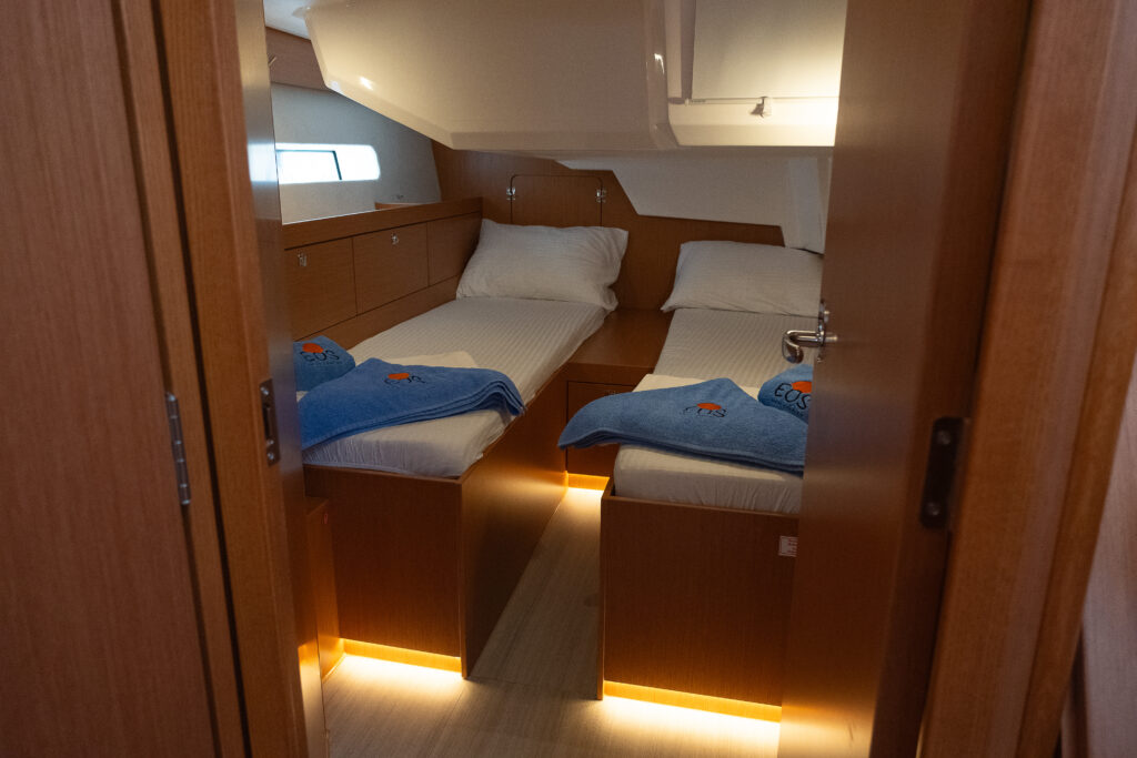 Yacht Image 24