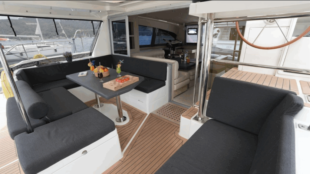 Yacht Image 24