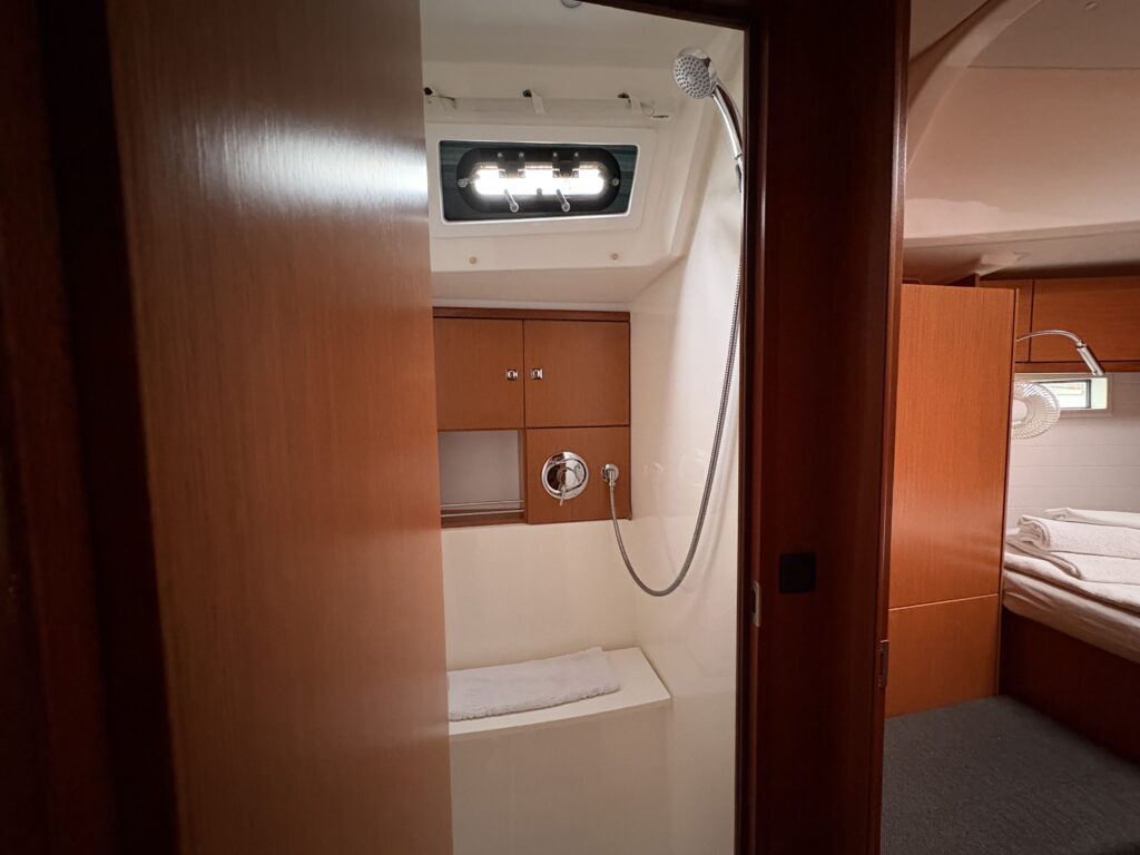 Yacht Image 17
