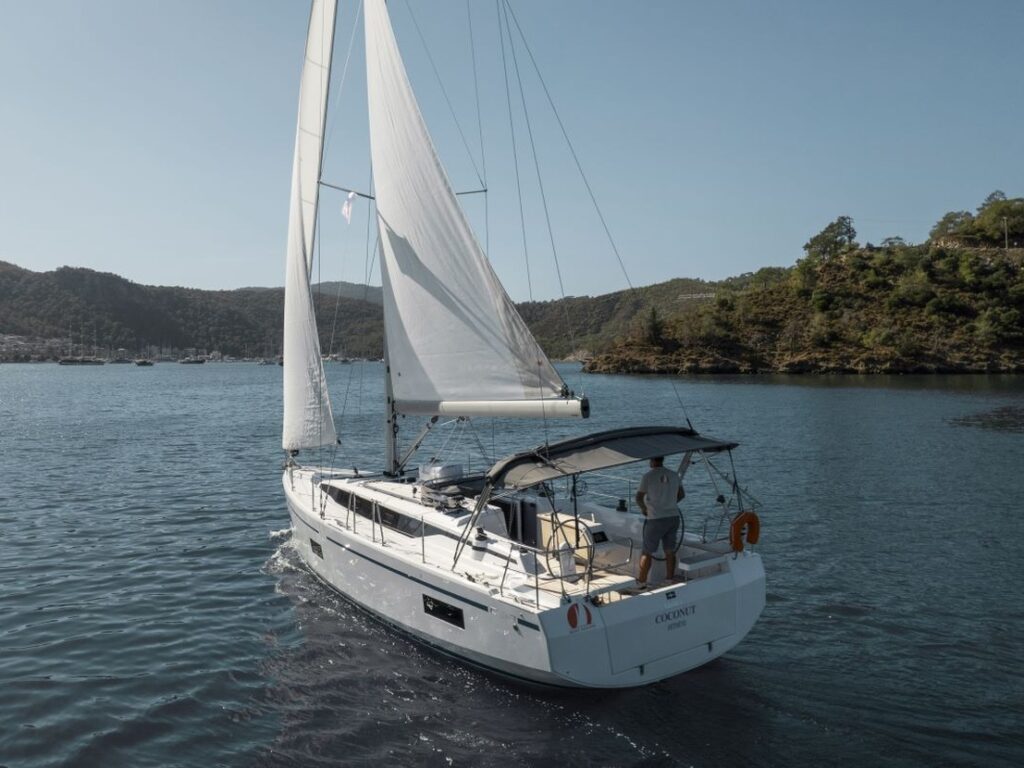 Yacht Image 4