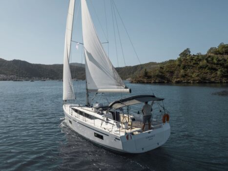 Yacht Image 4
