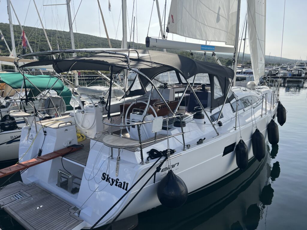 Yacht Image 1