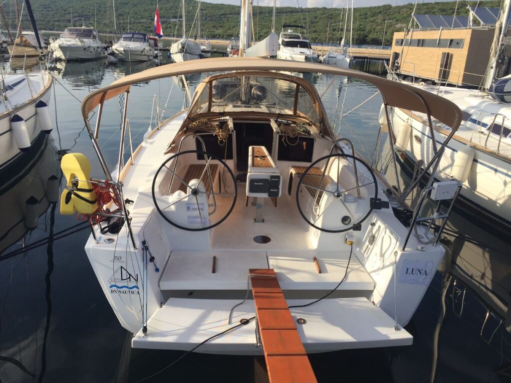 Yacht Image 3