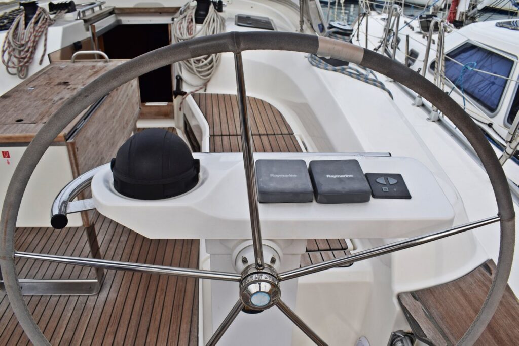 Yacht Image 4