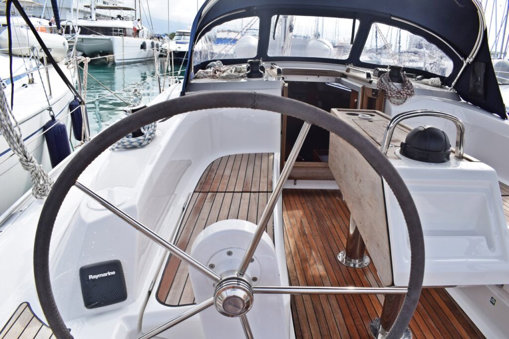 Yacht Image 5
