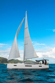 Yacht Image 8