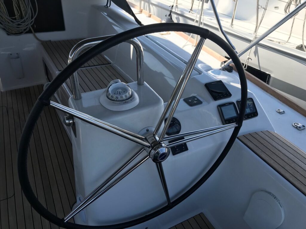 Yacht Image 5