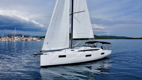 Yacht Image 8