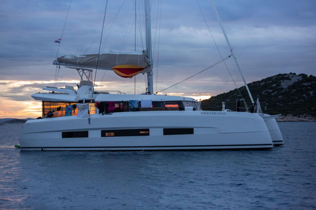 Yacht Image 8