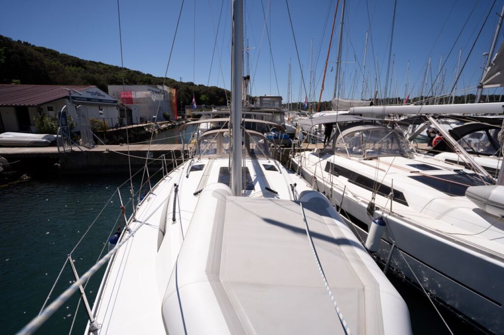 Yacht Image 6