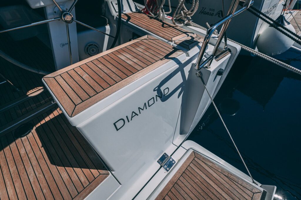 Yacht Image 11