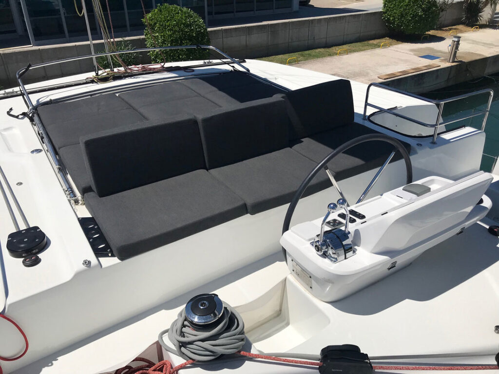 Yacht Image 12
