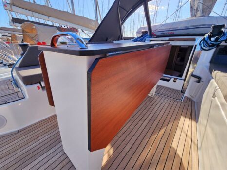 Yacht Image 6
