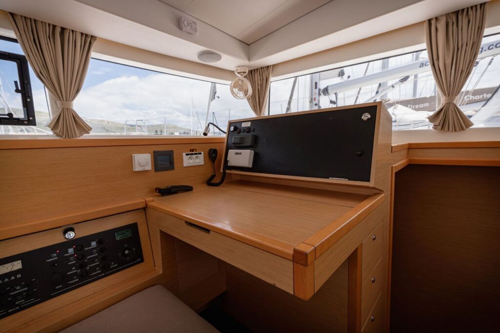 Yacht Image 23