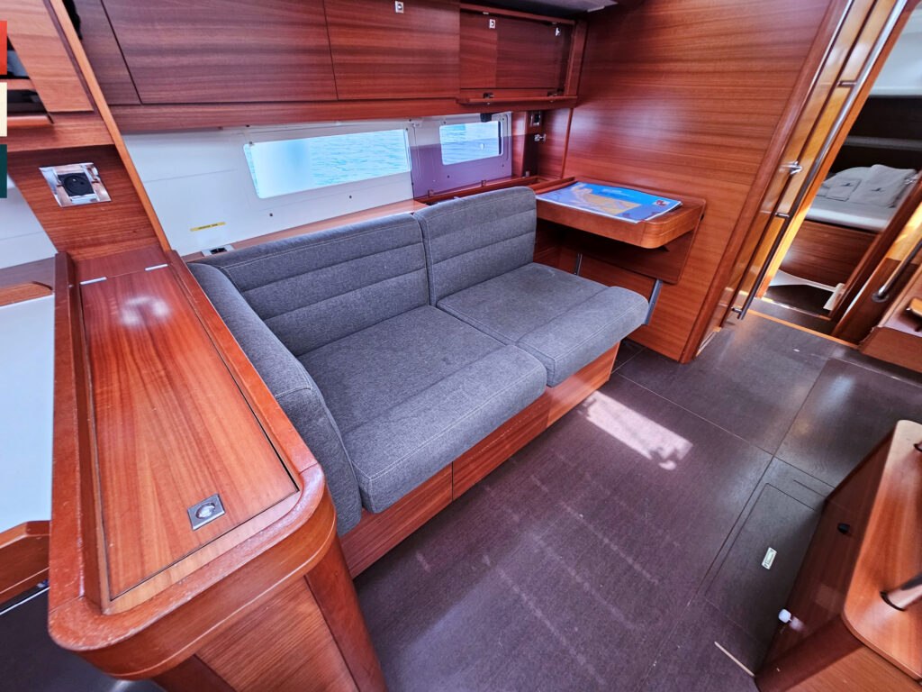 Yacht Image 24
