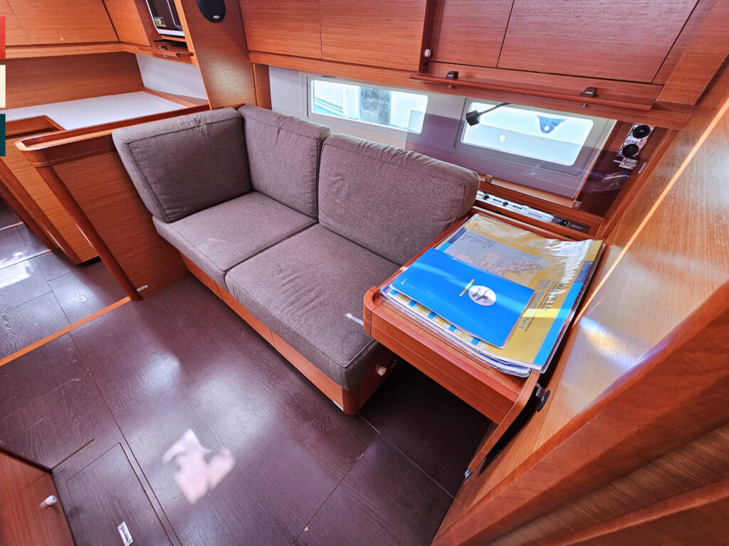 Yacht Image 25