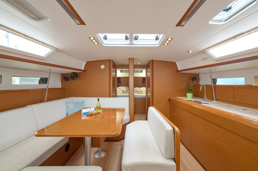 Yacht Image 11