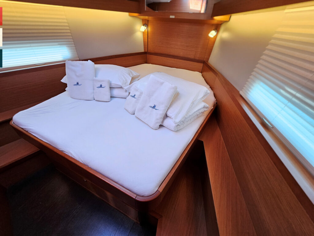 Yacht Image 24