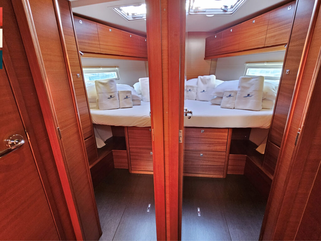 Yacht Image 34