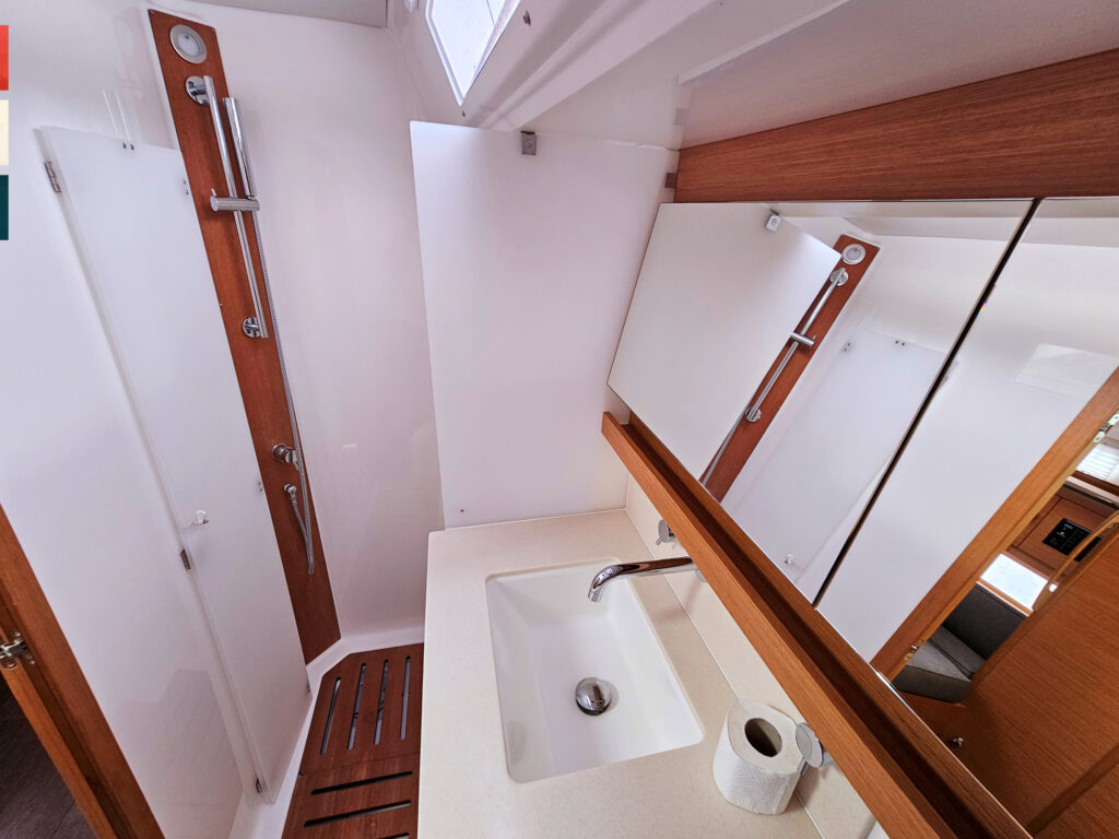 Yacht Image 43