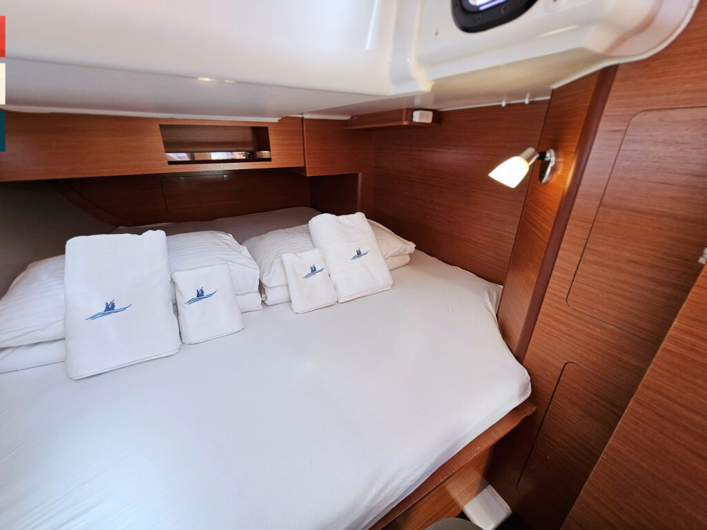 Yacht Image 34