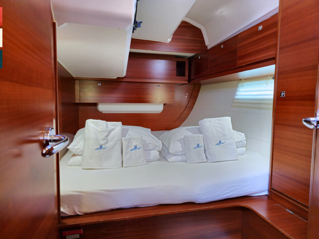 Yacht Image 44