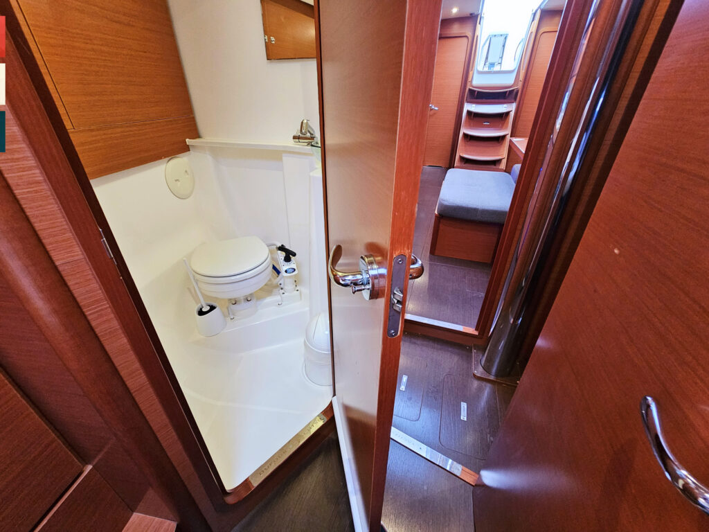 Yacht Image 42