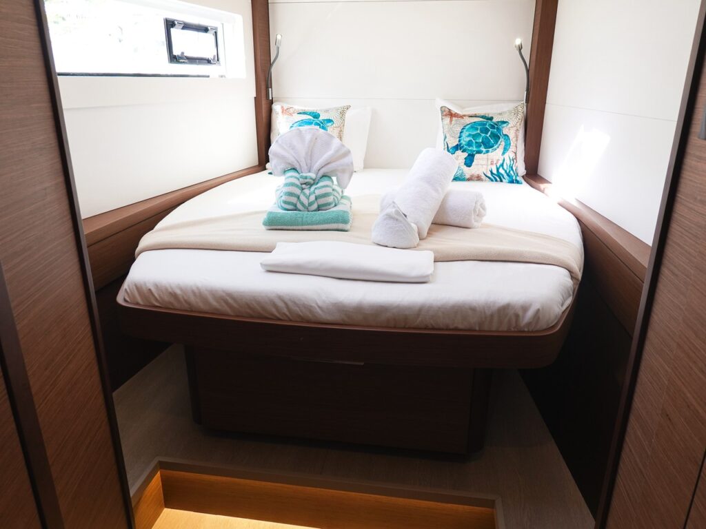 Yacht Image 24