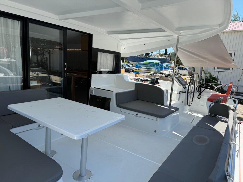 Yacht Image 15