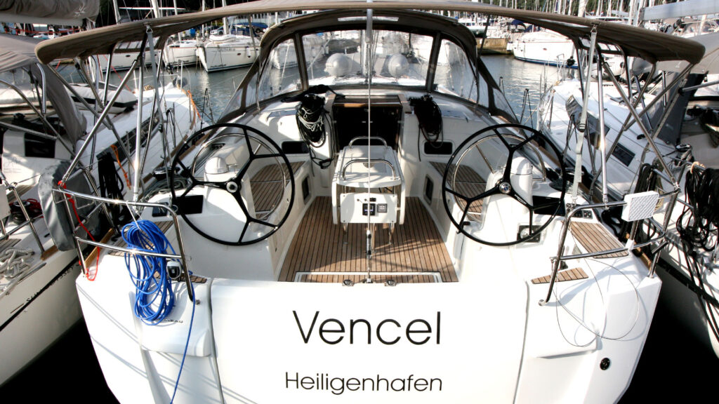 Yacht Image 4