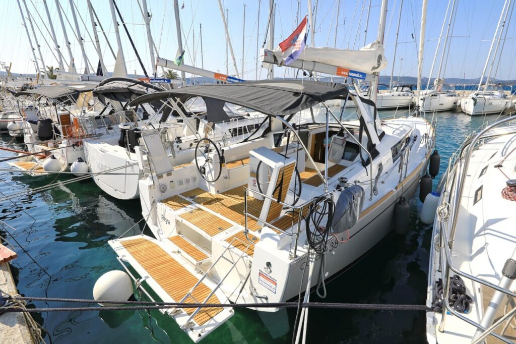 Yacht Image 2