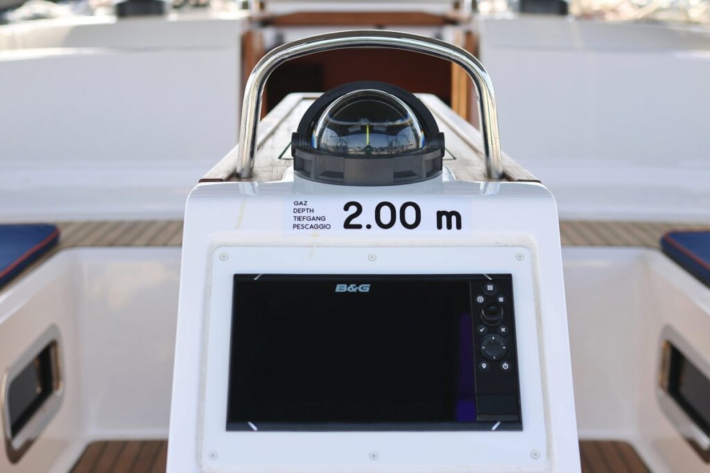 Yacht Image 9