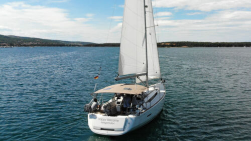 Yacht Image 4